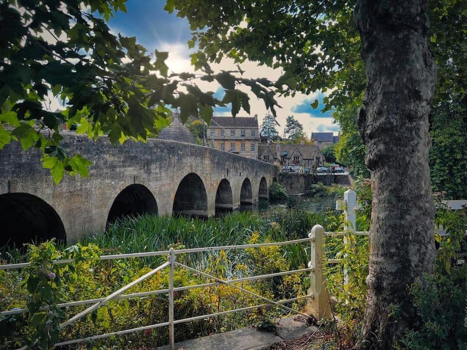 Period Apartment, Great Views, In Heart Of Town. Bradford-On-Avon Exteriör bild