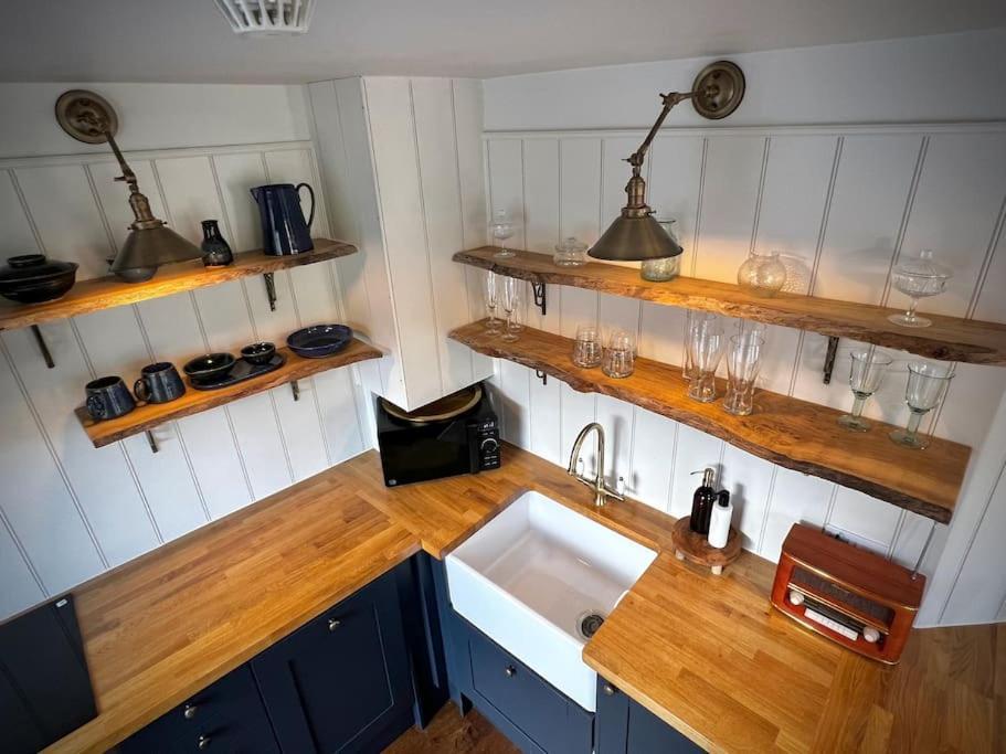 Period Apartment, Great Views, In Heart Of Town. Bradford-On-Avon Exteriör bild